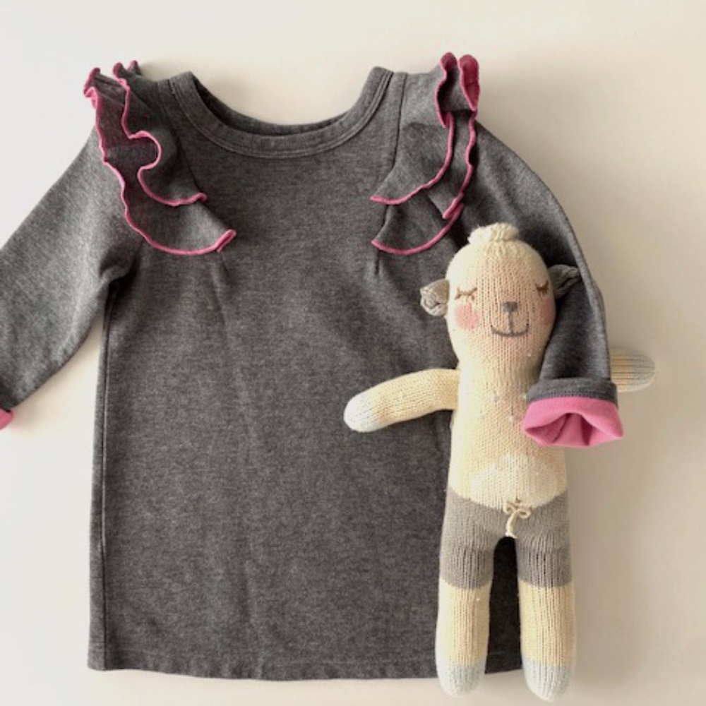 Cat & Jack, Long sleeve flutter tee shirt (2T)